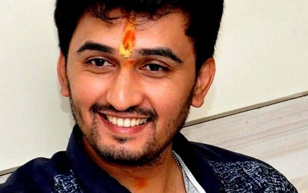 Vikas Patil हाइट उम्र गर्लफ्रेंड पत्नी परिवार Biography in Hindi Vikas Pati