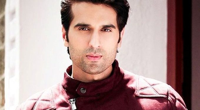 Vikram Sakhalkar हाइट Weight उम्र गर्लफ्रेंड परिवार Biography in Hindi Vikram Sakhalkar Profile