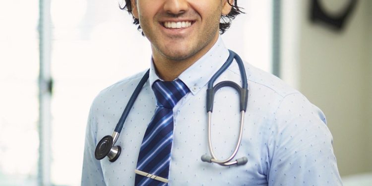 Yusof Mutahar उम्र पत्नी बच्चे परिवार Biography in Hindi Yusof Mutahar